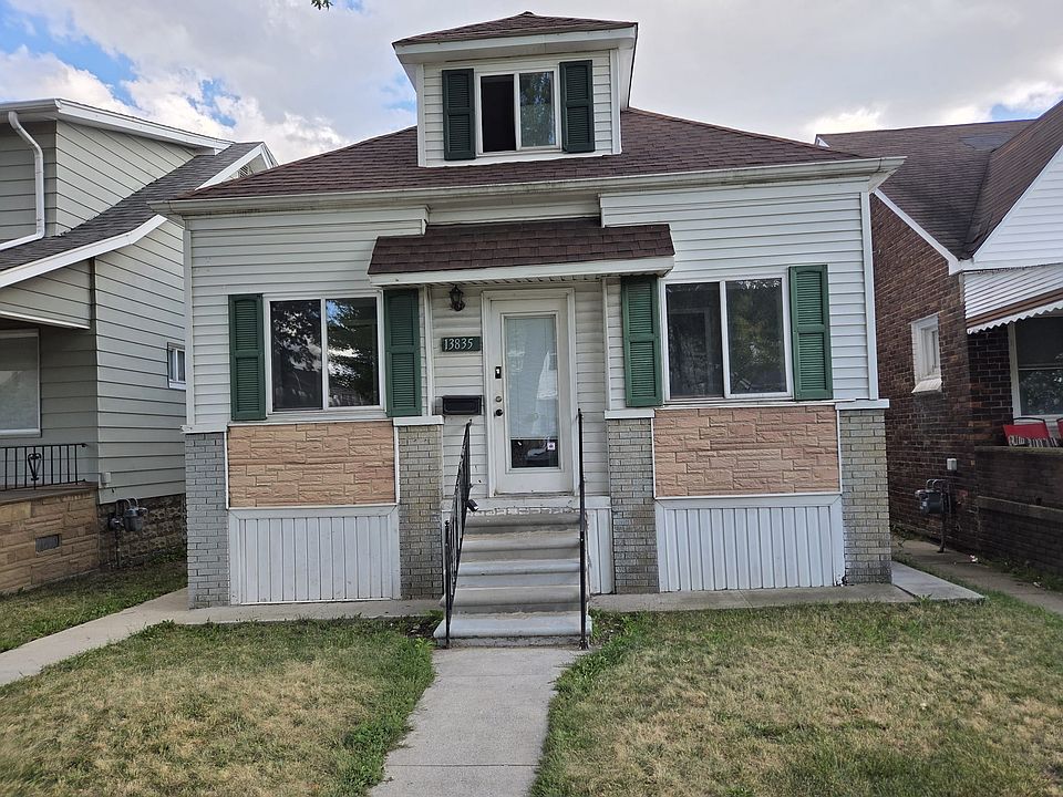1st image of 13835 Barclay St