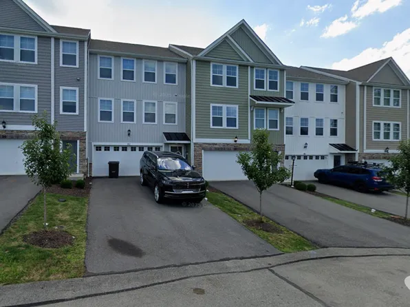 82 Hawthorne Dr, Washington, PA 15301