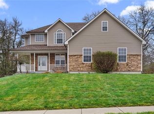 2213 SW Chase Dr, Lees Summit, MO 64082