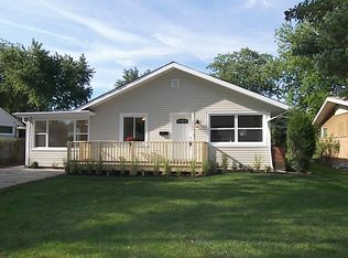 1040 Midway Rd, Northbrook, IL 60062