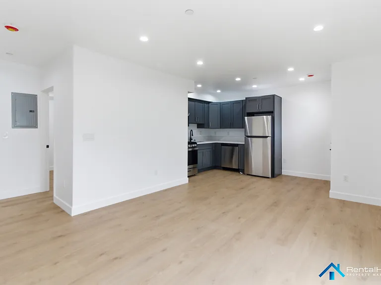 328 1/2 N La Fayette Park Pl #A — Photo 2