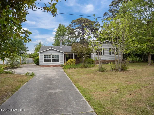 40 Eagle Rock Lane, Hubert, NC 28539