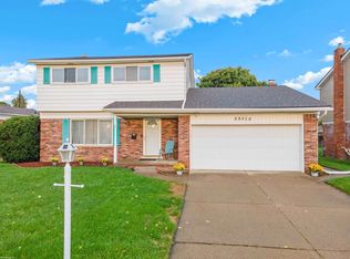 29310 Lloyd Dr, Warren, MI 48092