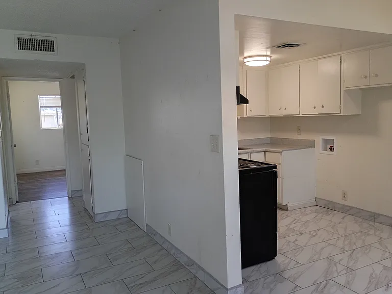 530 Kolson Cir #D — Photo 7