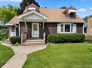 518 Claremont Ave, West Chicago, IL 60185