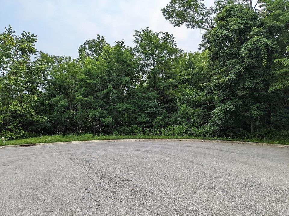 2nd image of 1099 N Daisy Dr