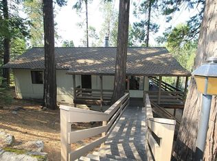 906 Del Rio Dr, Arnold, CA 95223