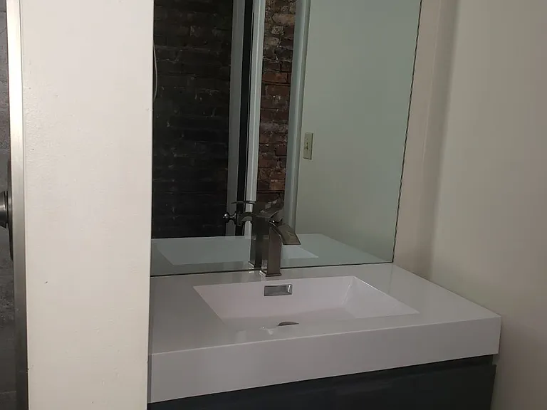 1435 N 2nd St #2R — Photo 5