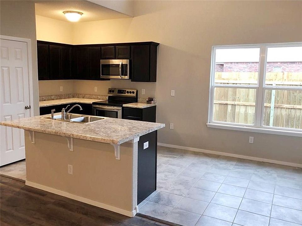 1st image of 2480 N Raven Ln