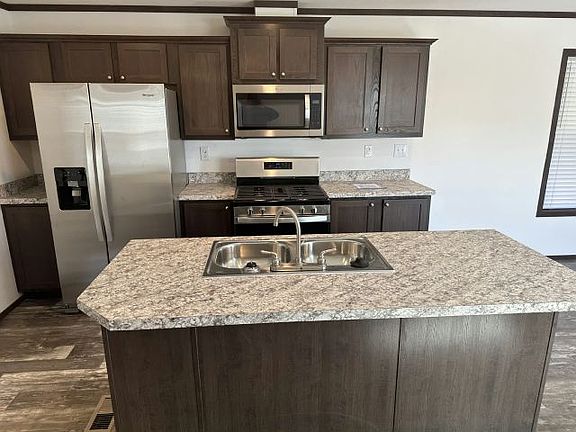 2nd image of 407 Elm Dr #114