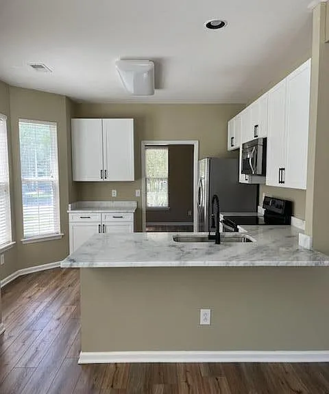 3301 Barkla Ave — Photo 5