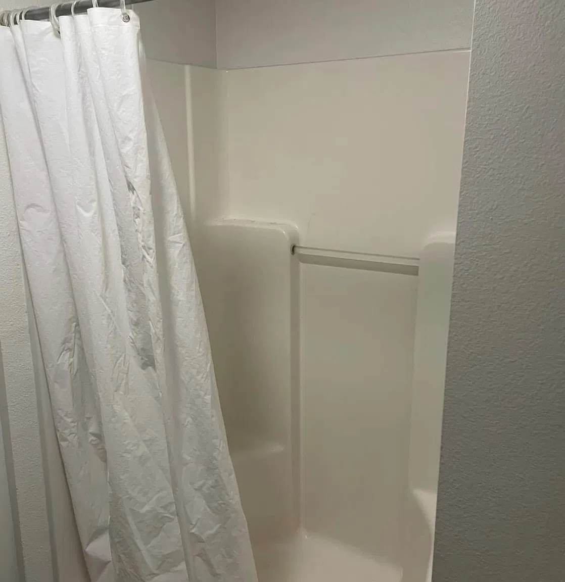 1 bed, 450 sqft, $1,000 — Photo 2