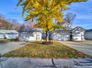 1038 Hidden Creek Dr, Muskegon, MI