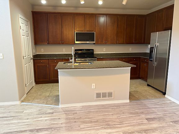 5th image of 8470 Canyon Rim Trl Unit 3