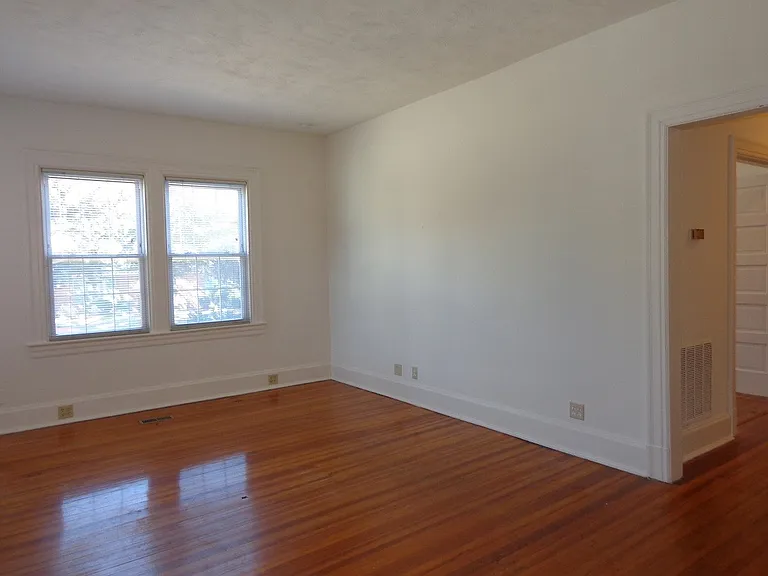 833 Westover Ave — Photo 5