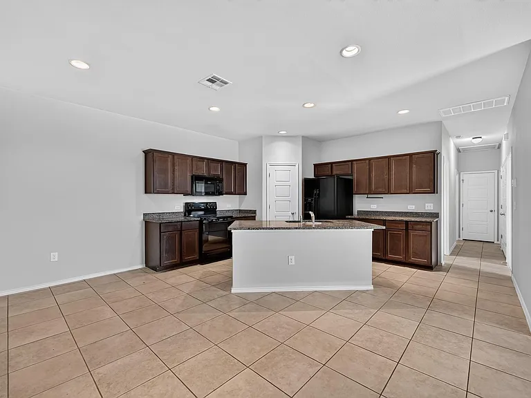 1733 Davidson Ranch Dr — Photo 5