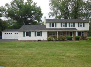 15 Brook Dr, Furlong, PA 18925
