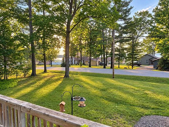 4th image of 6747 Mount Maria Rd