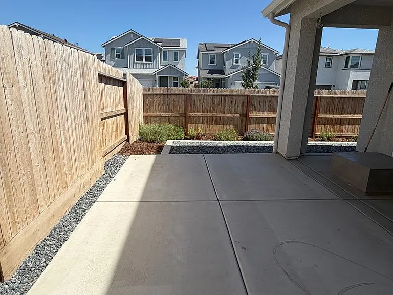 3031 N Martin St — Photo 4