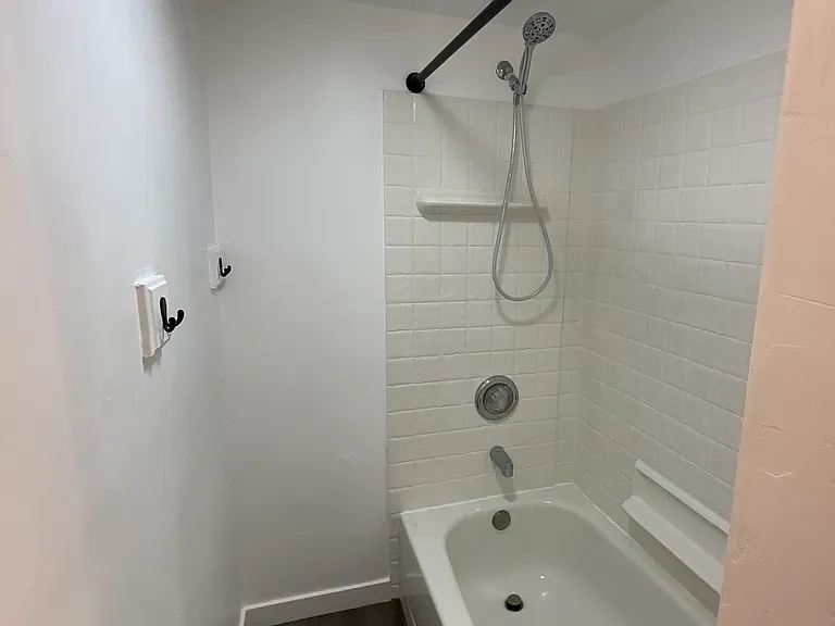 255 S 240 W — Photo 12