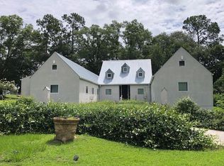 1404 Fairway Dr, Douglas, GA 31533