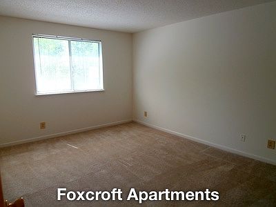 5th image of 607 Foxcroft Ter APT B4