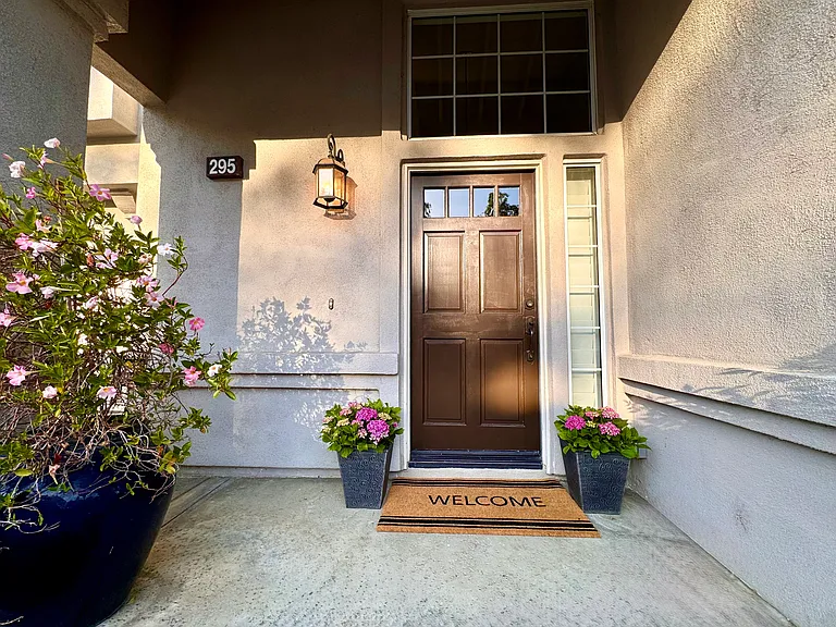 295 N Hickory Branch Ln — Photo 2