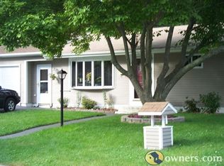 9 Nancy Ct, Coventry, RI 02816