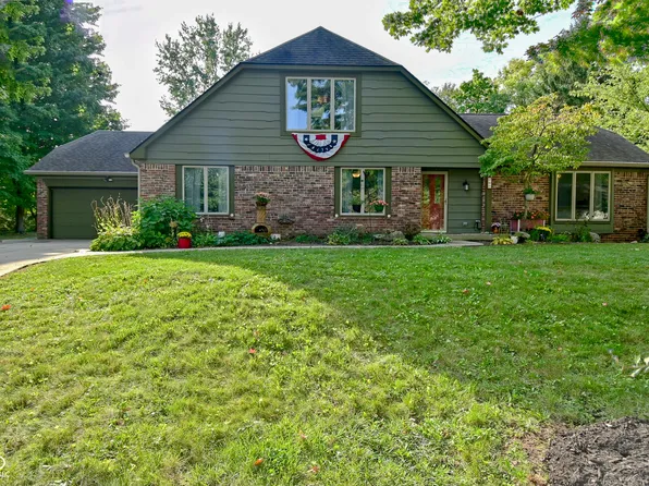 267 Queensway Dr, Avon, IN 46123