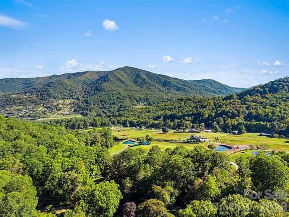 5th image of 537 Winchester Creek Rd