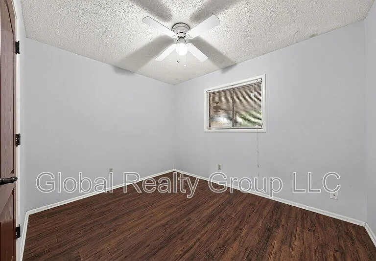 138 Bobolink Dr — Photo 23