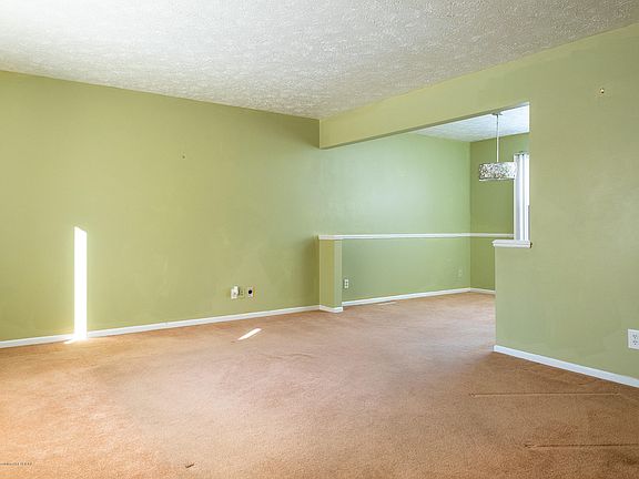 5th image of 3412 Penrose Dr