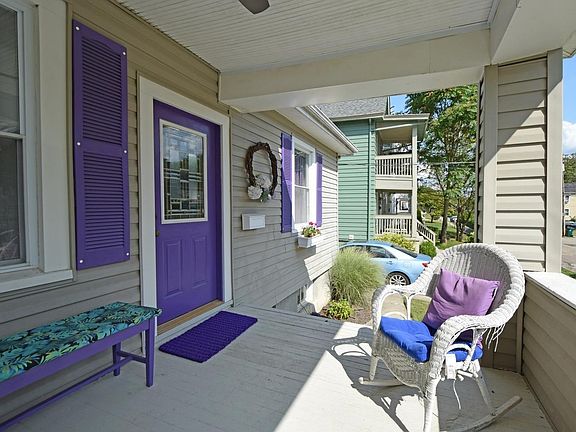 3rd image of 3216 Bach Ave