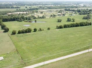 4 S 630th Rd, Grove, OK 74344