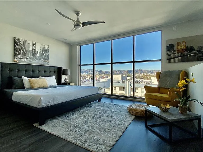 5100 Wilshire Blvd — Photo 22