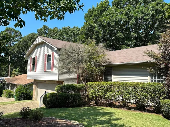 2822 Echo Valley Dr, Little Rock, AR 72227