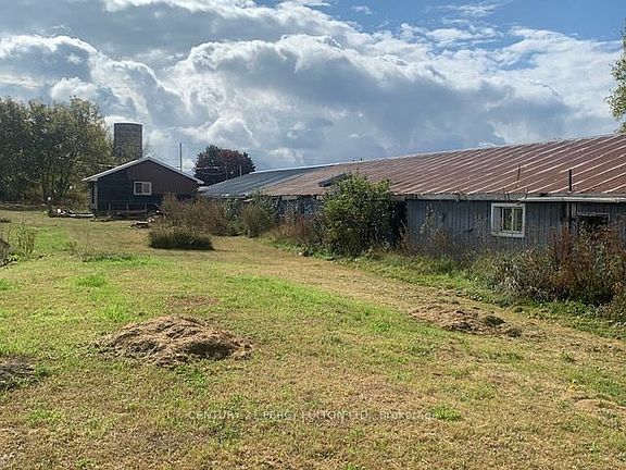 3rd image of 231 Bellevue Dr