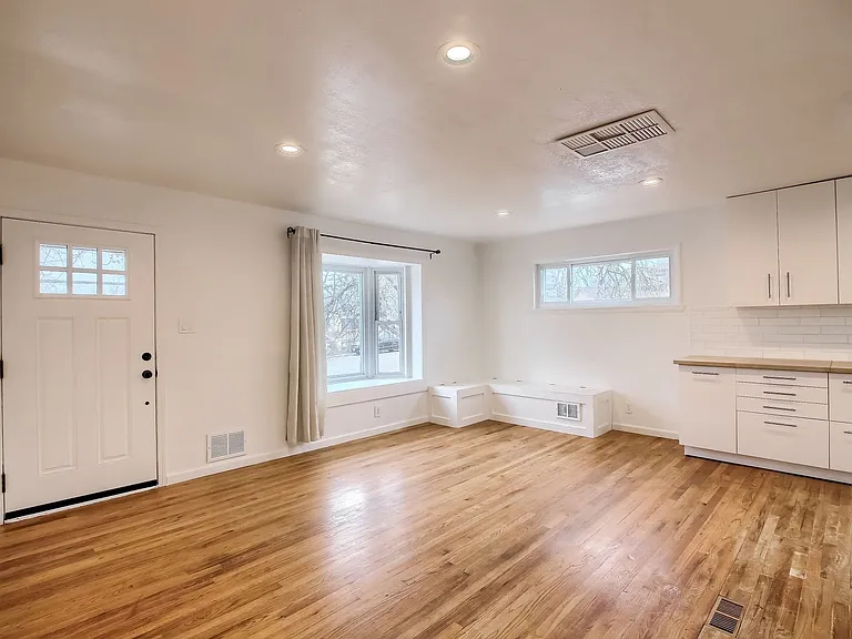 207 Teal St — Photo 6