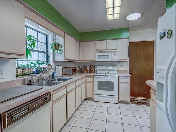 5th image of 8171 Fraim Ct