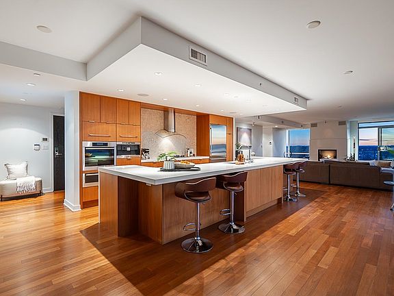 5th image of 1455 Howe St #2802