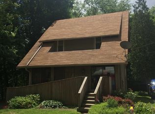 314 Riverside Ct, Kent, OH 44240