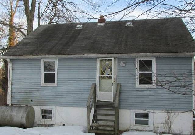 1st image of 208 Delancey Ln