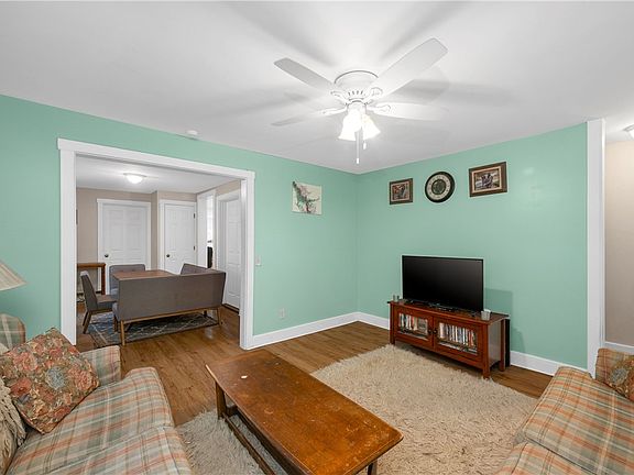 5th image of 618 Riverside Ave