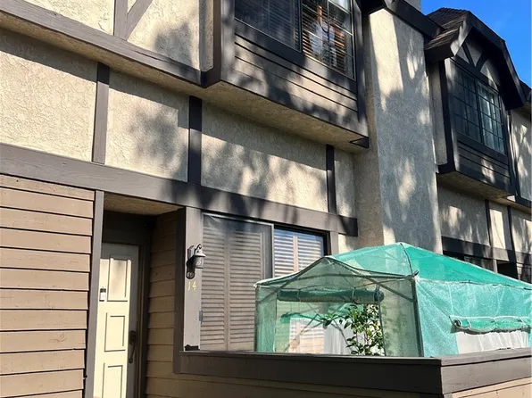 19230 Wyandotte St Unit 14, Reseda, CA 91335