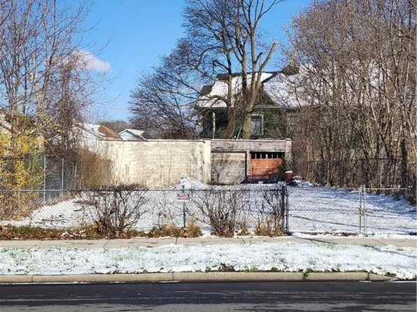 462-464 Cortland Ave, Syracuse, NY 13205