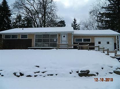 1st image of 2701 Crestwood Dr