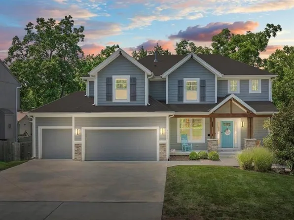 4928 Fontana St, Mission, KS 66205