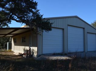 6 Summit Dr, Round Mountain, TX 78663