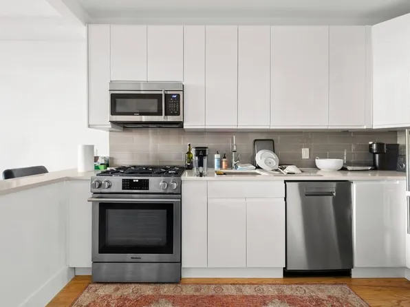 725 Lafayette Avenue image 6 of 6