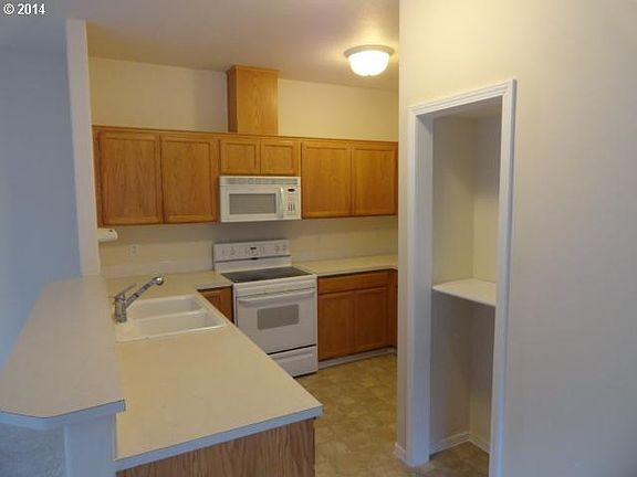 5th image of 537 SE 42nd Pl